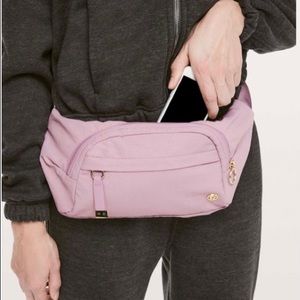 Lululemon On The Beat Belt Bag new with tags